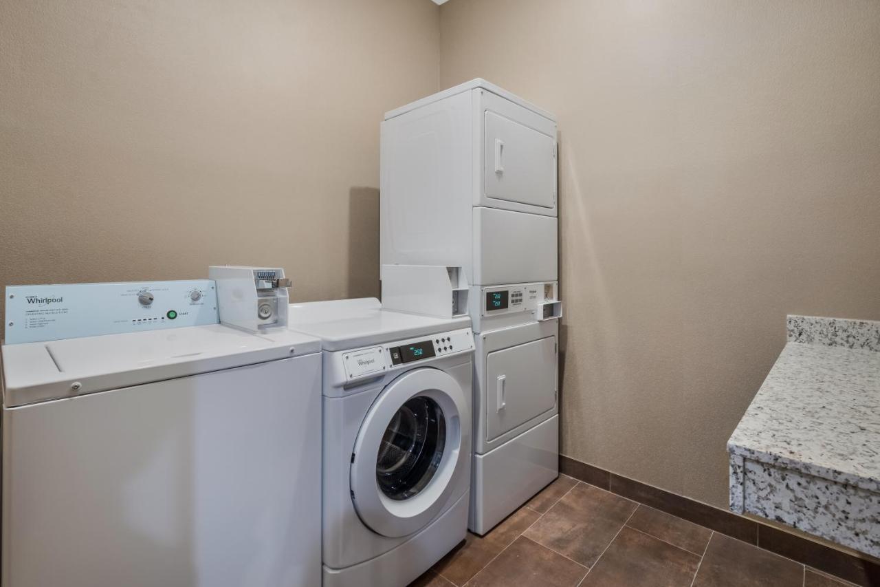 La Quinta Inn & Suites By Wyndham Sulphur Lake Charles מראה חיצוני תמונה