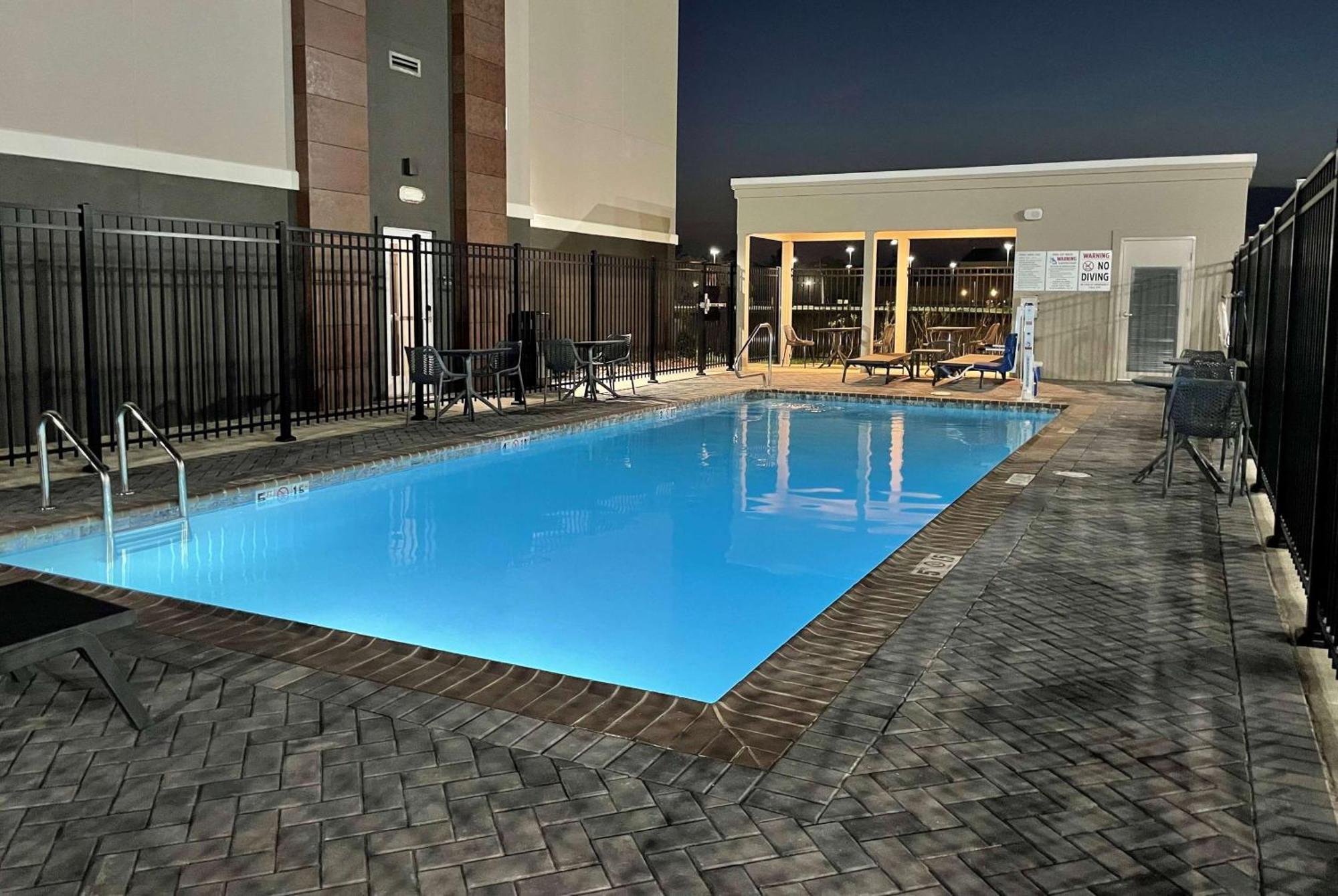 La Quinta Inn & Suites By Wyndham Sulphur Lake Charles מראה חיצוני תמונה